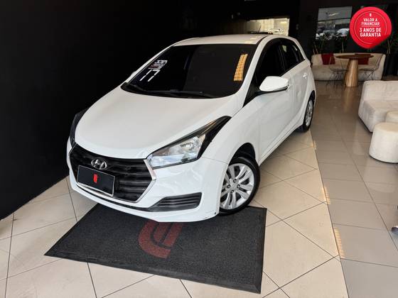 HYUNDAI HB20 1.6 COMFORT PLUS 16V FLEX 4P AUTOMÁTICO HYUNDAI HB20 1.6 COMFORT PLUS 16V FLEX 4P AUTOMÁTICO